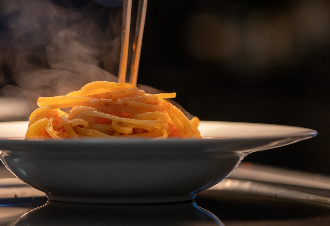 Pasta-annos höyryää ravintola Vespinossa, kuva Salla Karhumaa