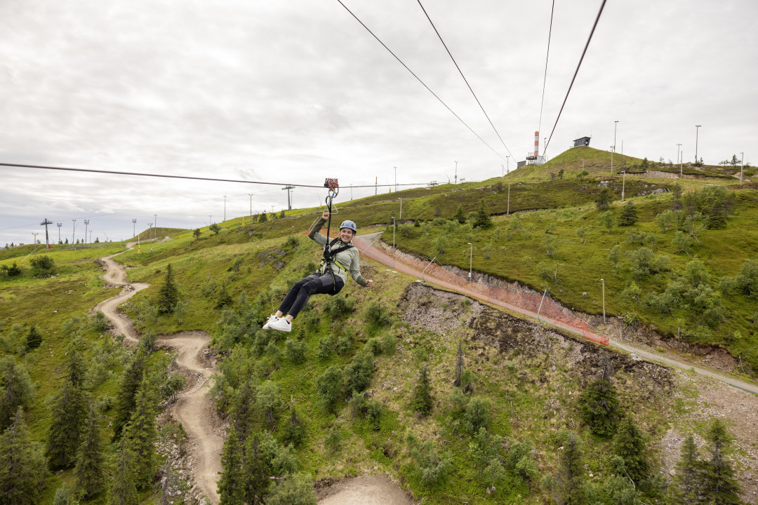 Ruka zipline