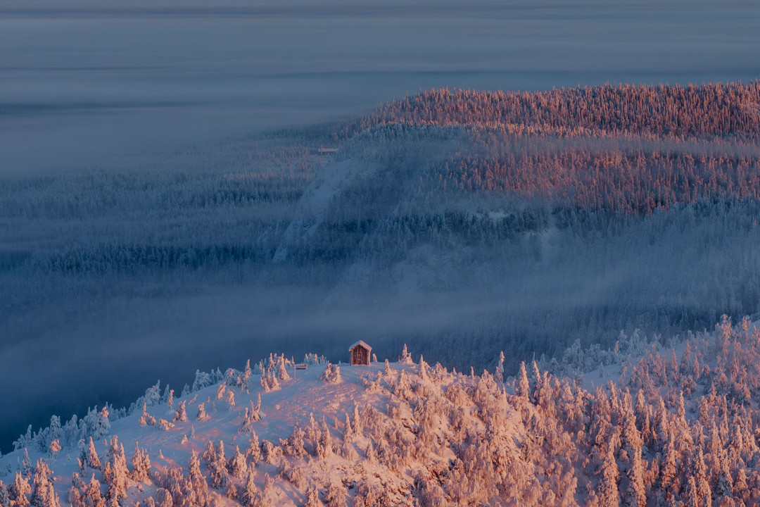 Valtavaaran tupa talvella, kuva Fabio Zingg