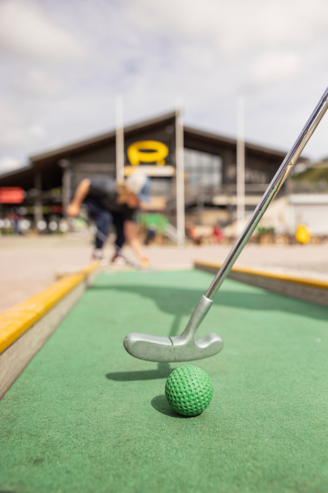 Minigolfia Rukan kylässä. Kuva Harri Tarvainen