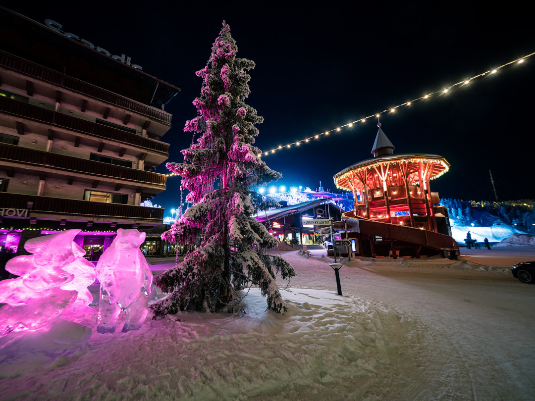 Polar Night Light Festival valaisee Rukan kylän