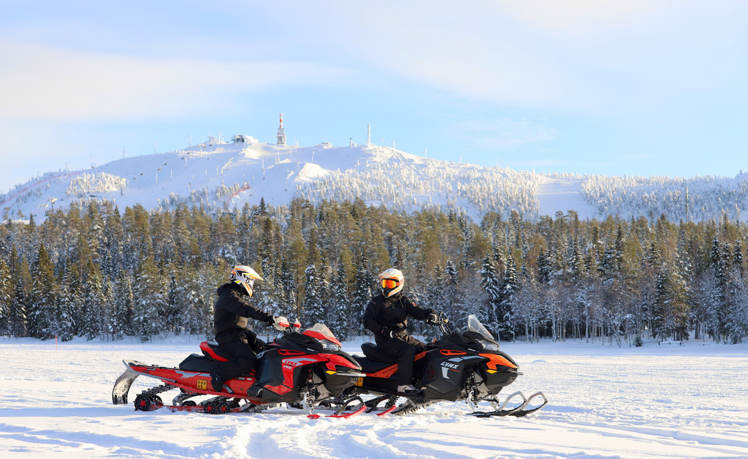 Stella Polaris Adventures vuokraa laatukelkat Rukan reiteille