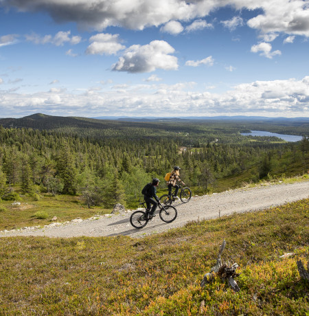 Maastopyöräilyä Rukalla, kuvaaja: Harri Tarvainen