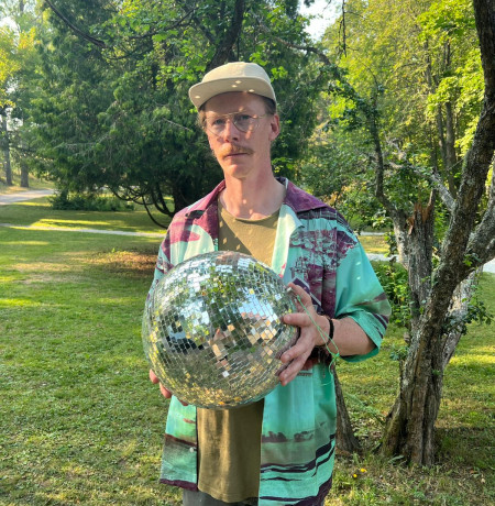 DJ Larry Light Hanki Baarissa