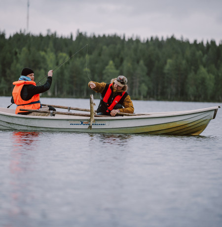 Hauki! Kalastusta Kuusamossa. Kuva Mikko Santasalo