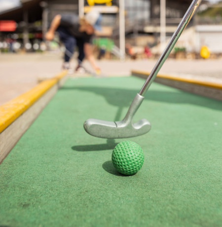 Minigolfia Rukan kylässä. Kuva Harri Tarvainen