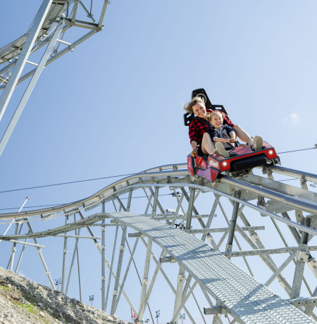 Ruka Coaster on yksi Rukan kesän vauhdikkaimmista elämyksistä! Kuva Harri Tarvainen / Kota Collective