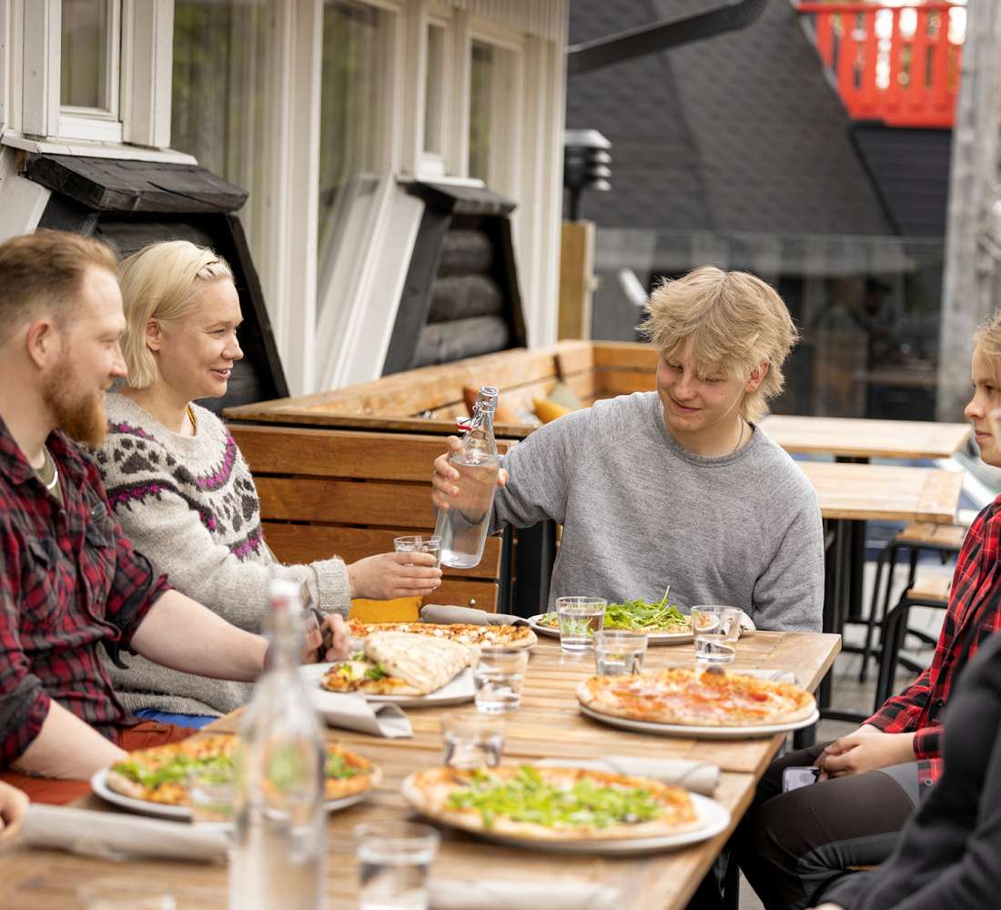 Pizzeria Rukan ihana kesäterassi