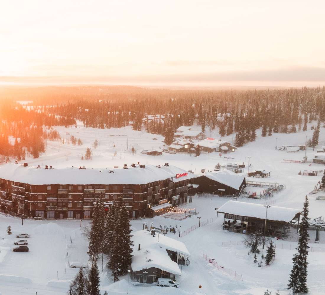Ski-Inn RukaValley auringonlasku