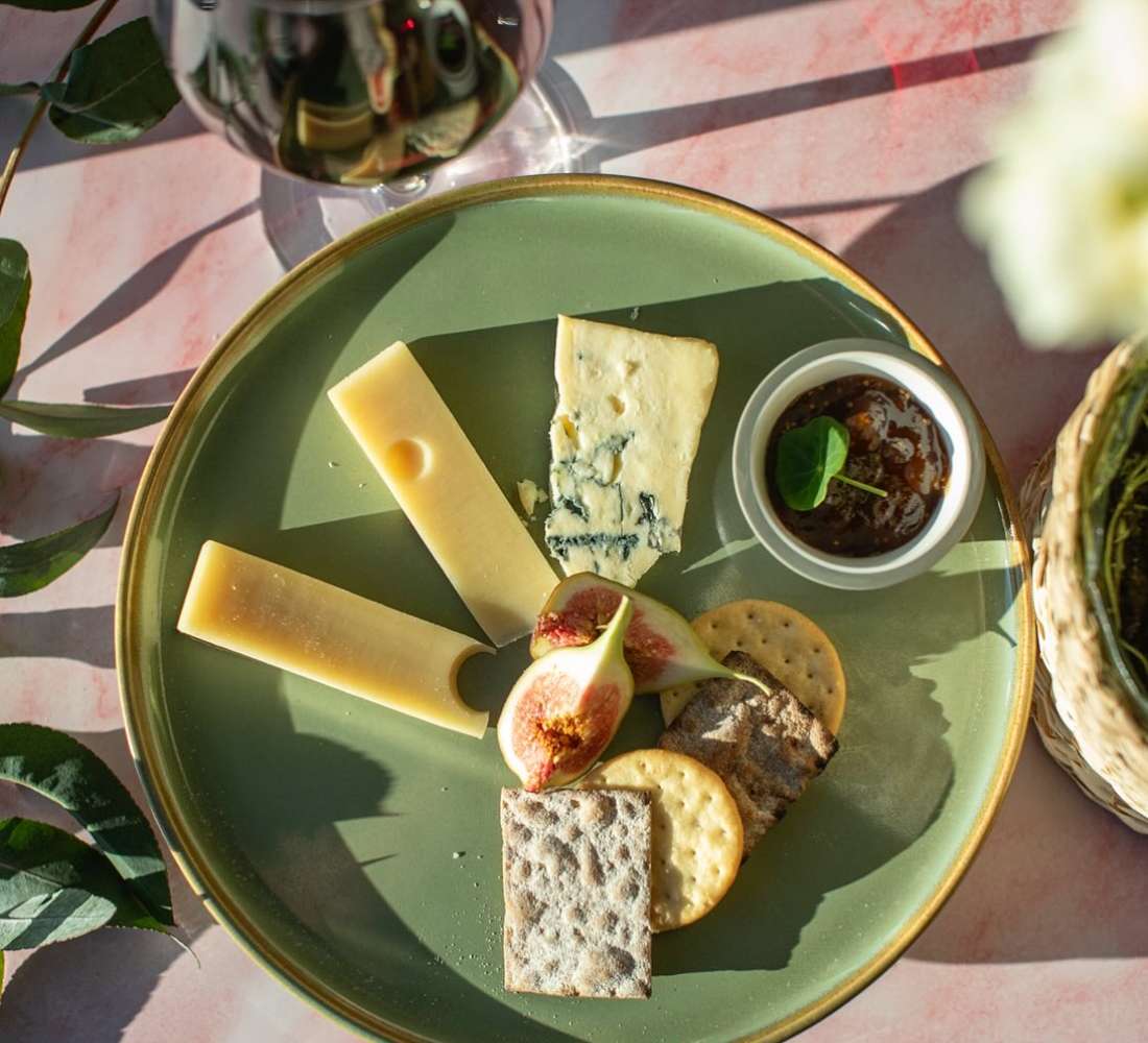 Juustolautanen & tapas, Camp Kitchen Ruka