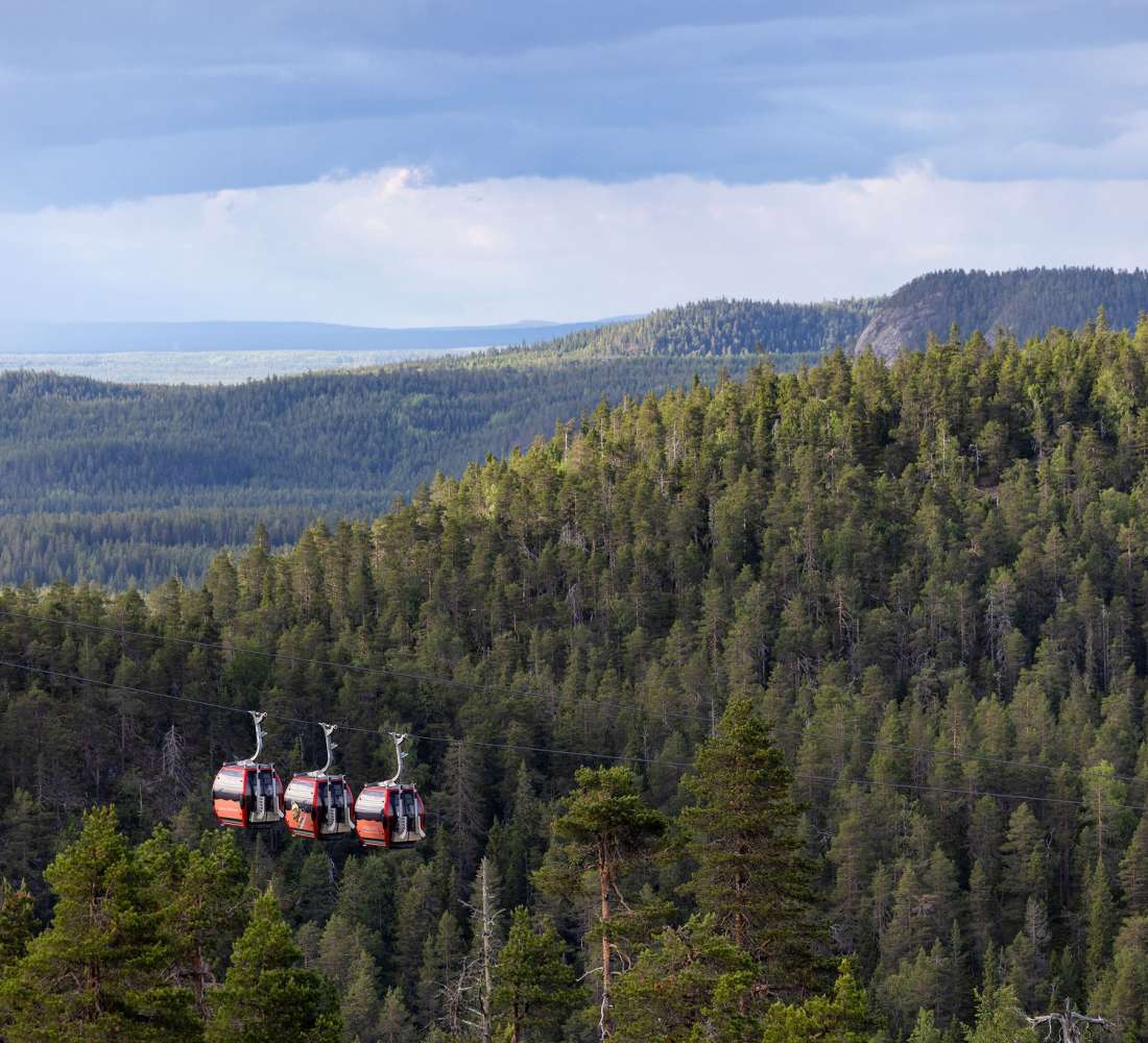 Village-2-Valley Gondoli kesällä Rukalla. Kuva Harri Tarvainen