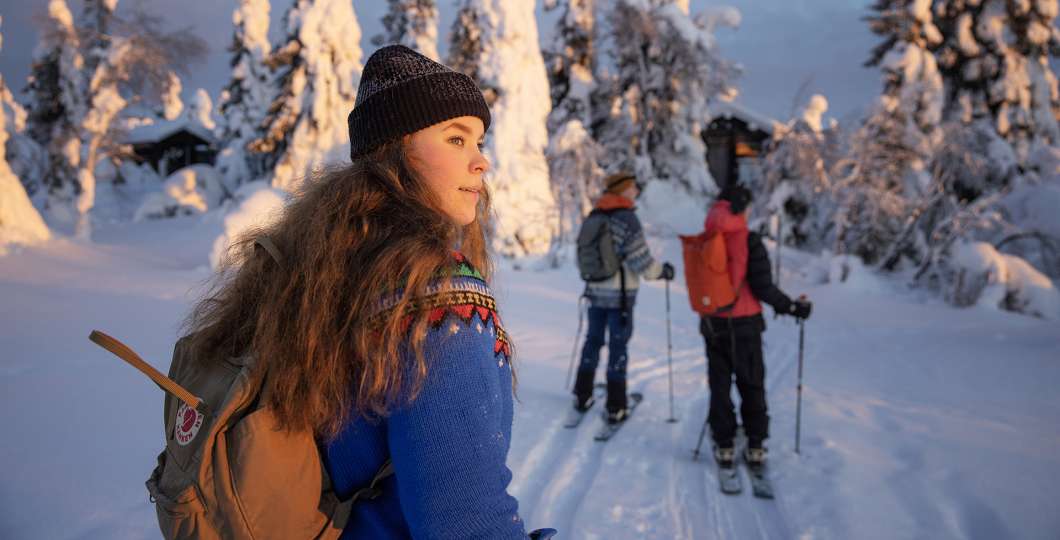 Lumikenkäilijät Riisitunturilla, kuvaaja: Harri Tarvainen