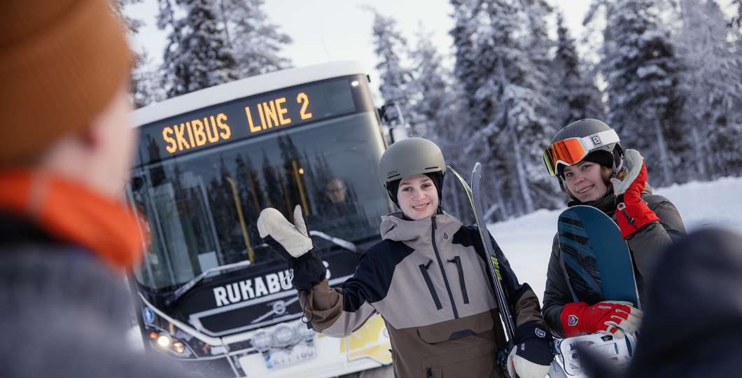 Ruka-Kuusamo SkiBus liikennöi talvisin, kuva Harri Tarvainen