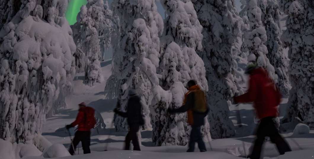 Northern Lights snowshoe hike Ruka